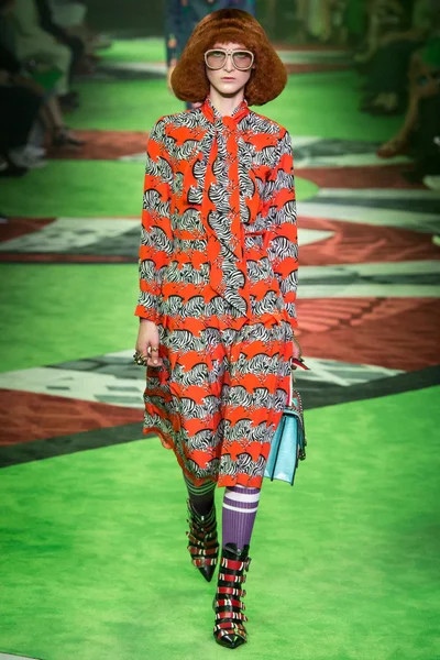 Look 33
